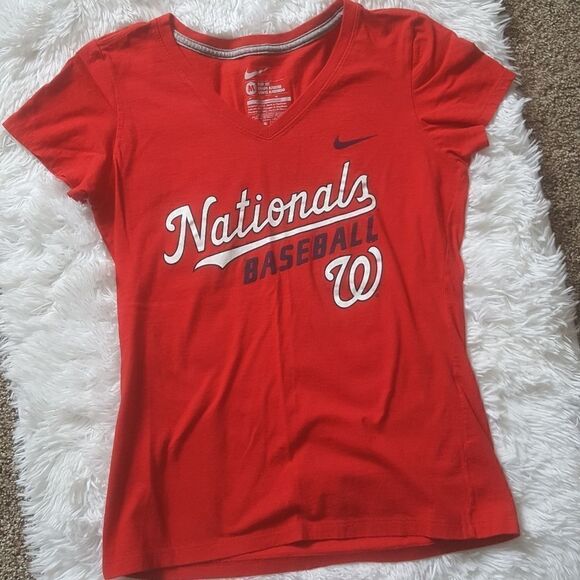 Nike Nationals Baseball Slim Fit Vneck Red Tshirt Size Medium - Picture 1 of 5